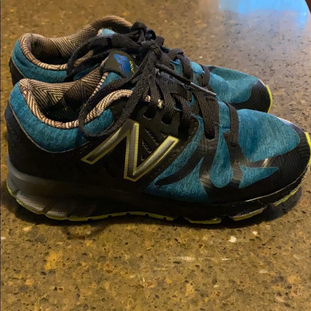 Boys New Balance sneakers. Gently worn. Size 1W